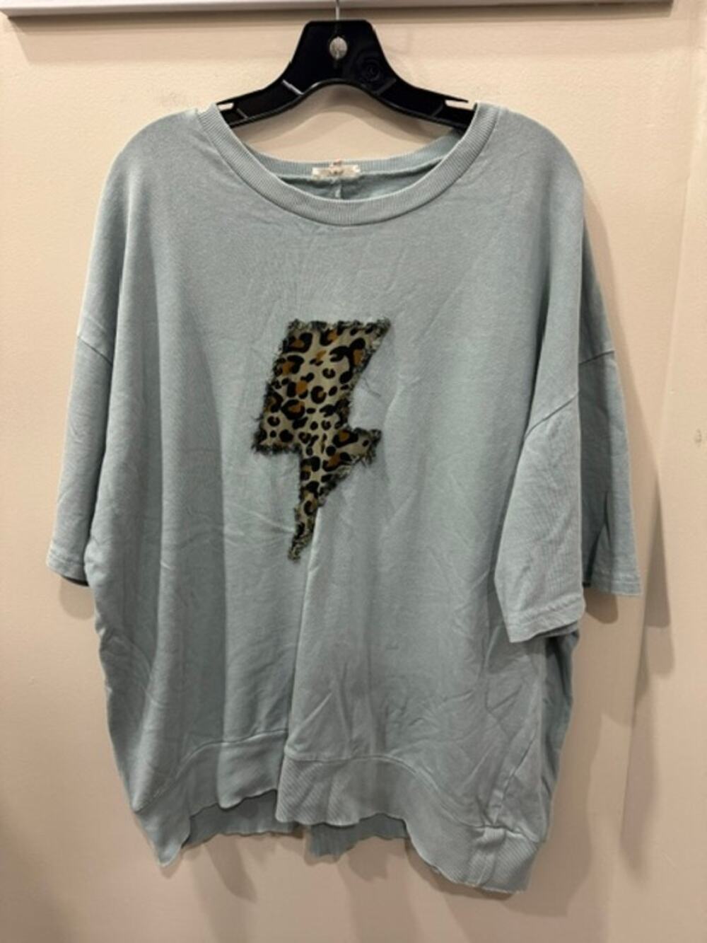 Easel Los Angeles Top